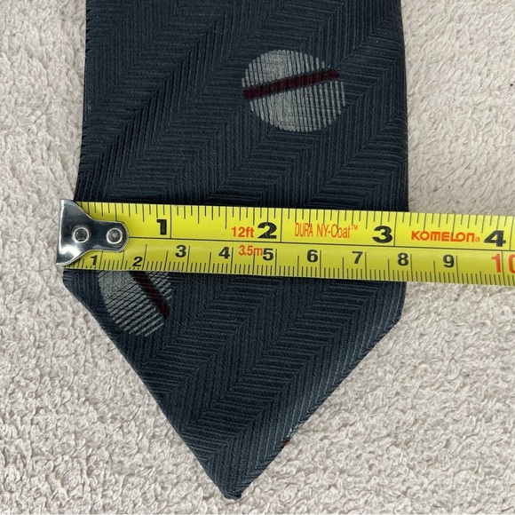 Giorgio Armani 100% Silk Men’s Tie-Gray/Maroon-Luxury-Designer-Businessman-CEO - Picture 7 of 7